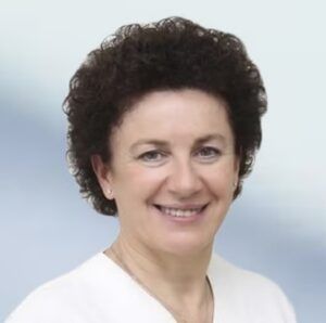 Dra. Mª Victoria de los Arcos Fernández de Heredia